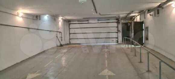 Машиноместо, 26 м²