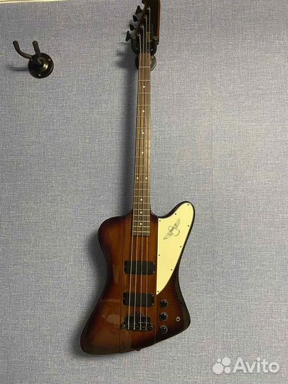 Бас-гитара Epiphone Thunderbird