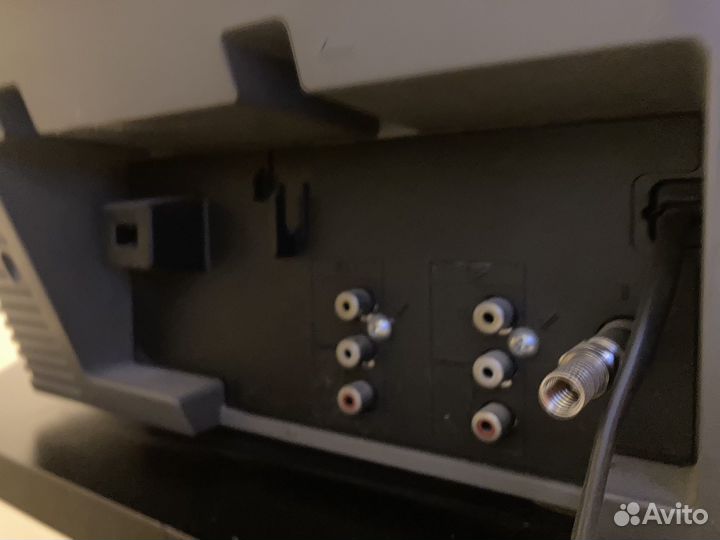 Sony Trinitron KV-BT212M81