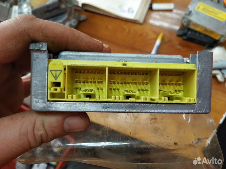 Блок управления SRS camry 30 2001-2006