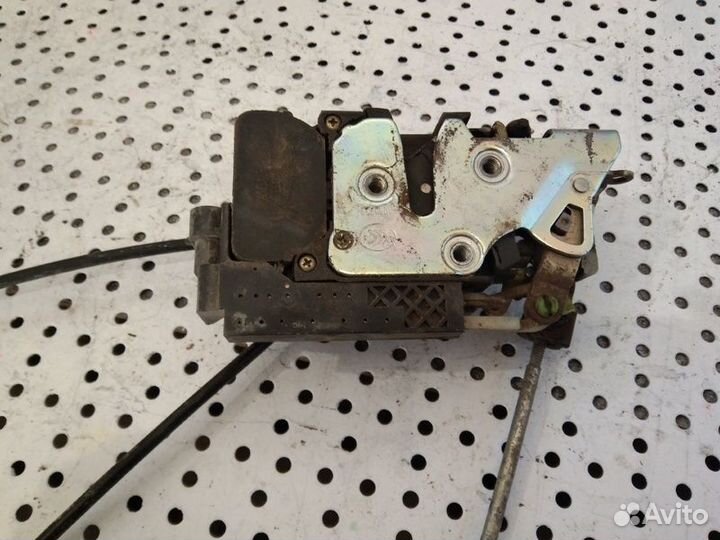 Замок двери передний левый Chery Tiggo 1.8