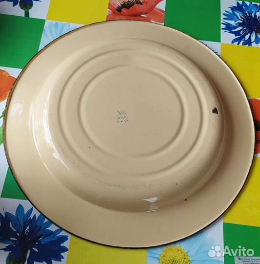 Эмалированная посуда 60-х годов