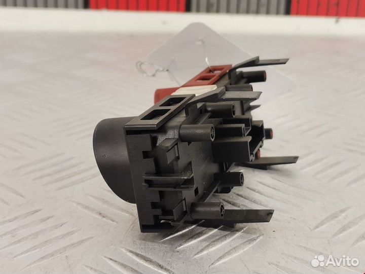 Кнопка аварийной сигнализации Renault Megane 2