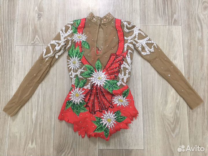 Купальник гимнастический на 4-6 лет