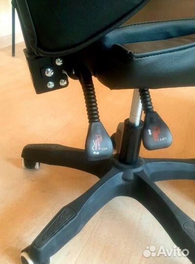 Компьютерное игровое кресло новое