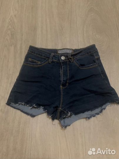 Джинсовые шорты