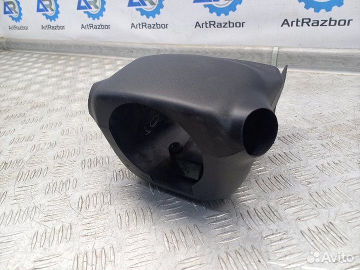 Кожух рулевой колонки Mitsubishi L200 KB 2.5 4D56