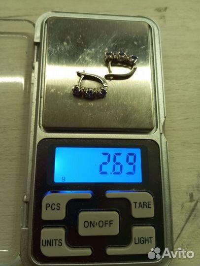 Золотые серьги