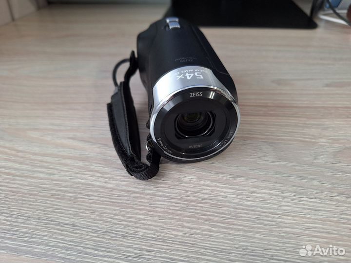 Видеокамера Sony HDR-CX240E