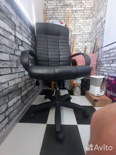 Кресло руководителя бу
