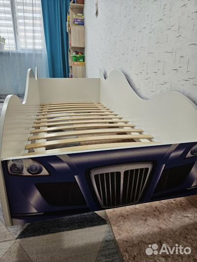 Детская кровать машина с матрасом