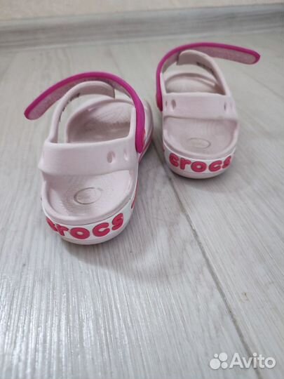 Сандалии crocs c9