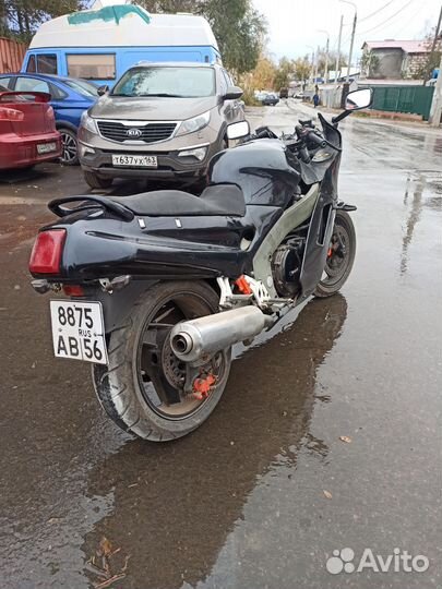 Kawasaki zzr 1100