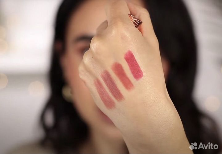 Набор Charlotte Tilbury Iconic Mini Lip Wardrobe