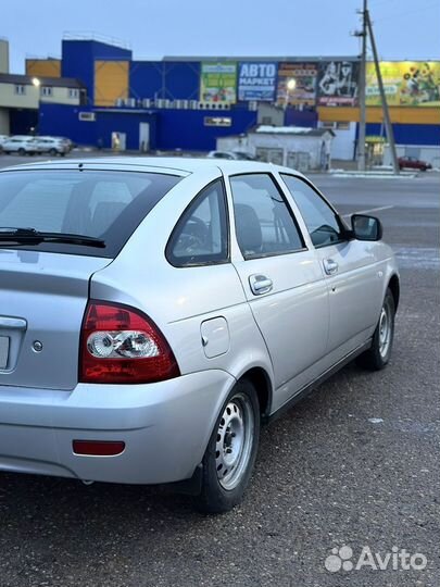 LADA Priora 1.6 МТ, 2012, 180 000 км