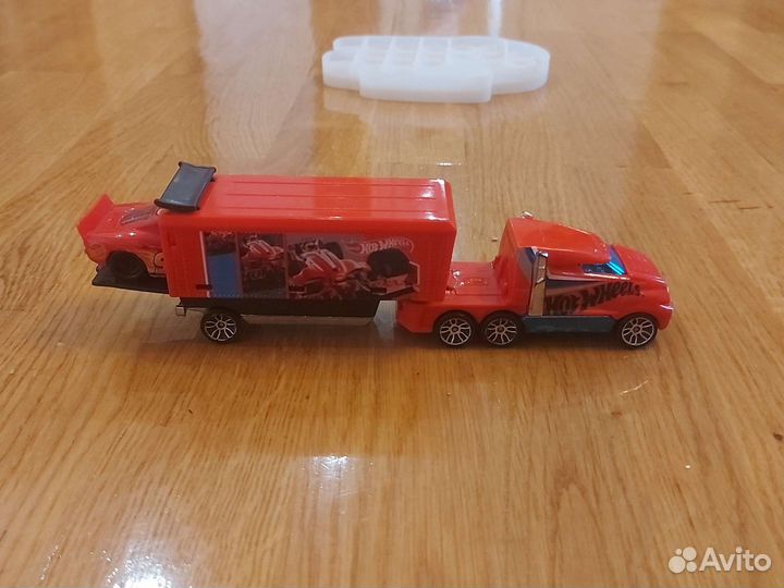 Машинка детская hot wheels
