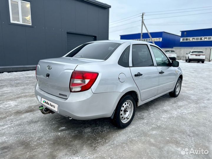 LADA Granta 1.6 МТ, 2012, 105 123 км