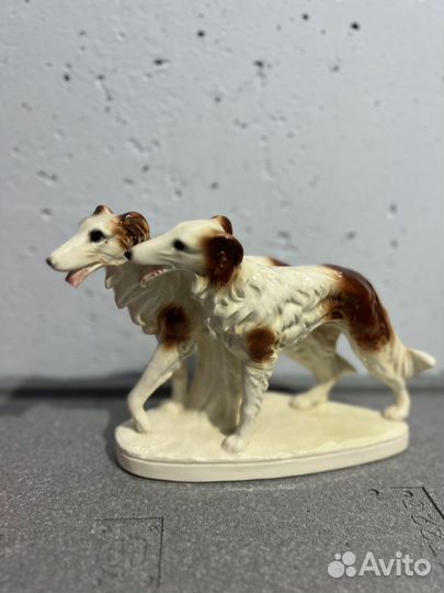 Статуэтка борзые