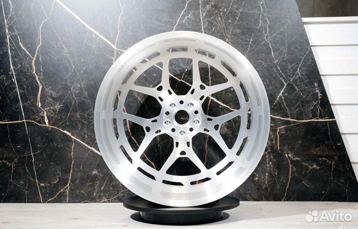 Кованые диски R22