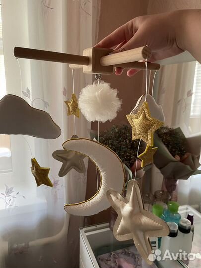Мобиль на кроватку деревянный