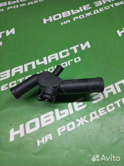 Фланец системы охлаждения Volkswagen Transporter