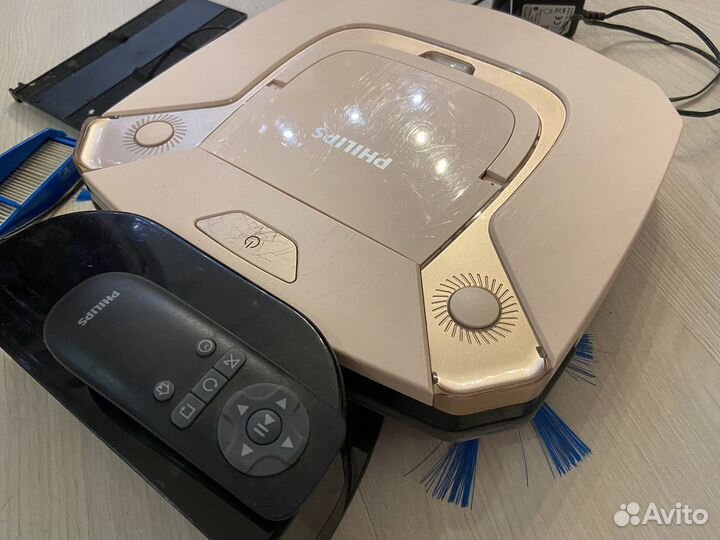 Робот-пылесос Philips