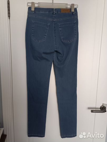 Джинсы женские