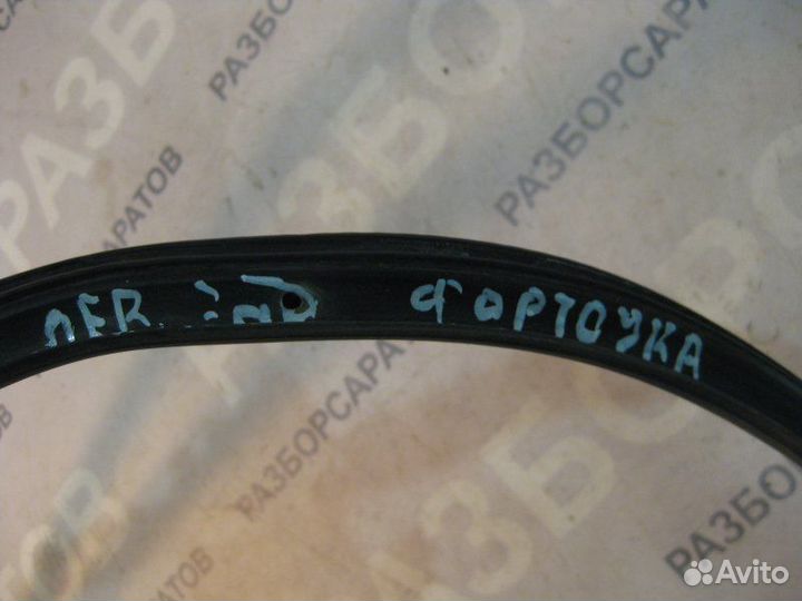 Уплотнитель форточки задний левый Ford Galaxy 2.0