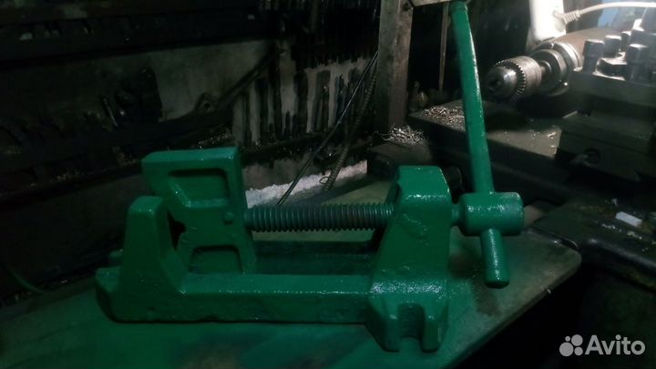 Приспособление для зажимма кругляка