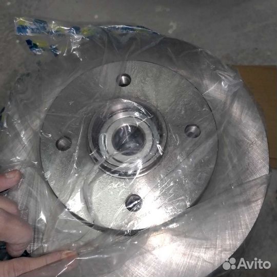 Ситроен С4 диски тормозные задние с подшипником