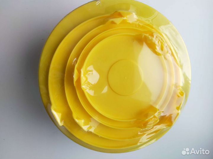 Набор салатников с крышкой