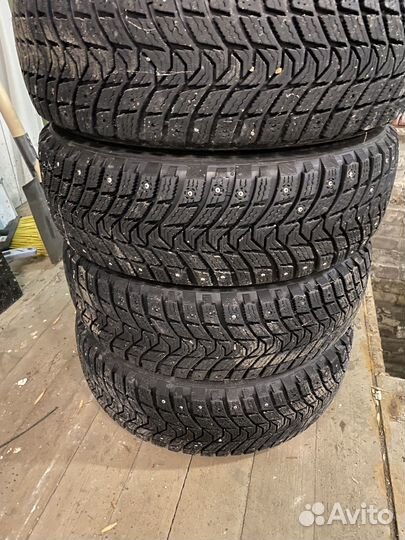 Michelin X-Ice North 3 185/65 R15 92T