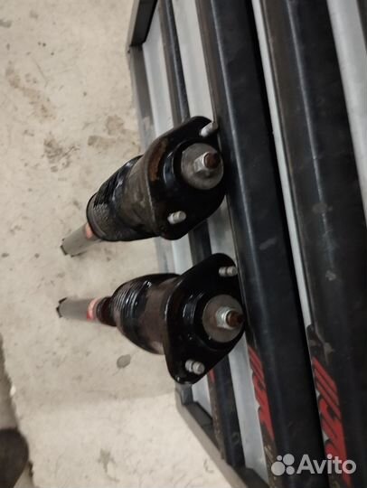 Продам амортизаторы