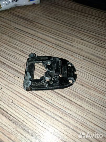 Монтажная пластика зеркала к уголку Е39\46 М