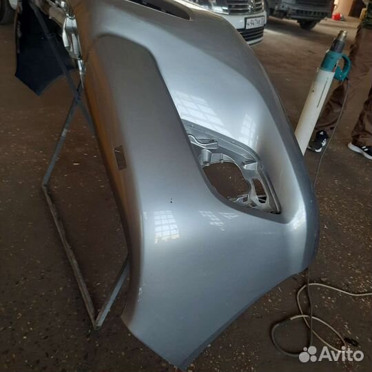 Бампер пер Toyota Hilux