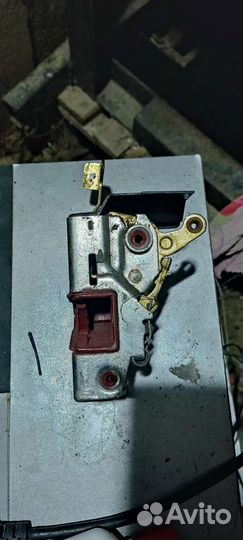 Замок двери е34