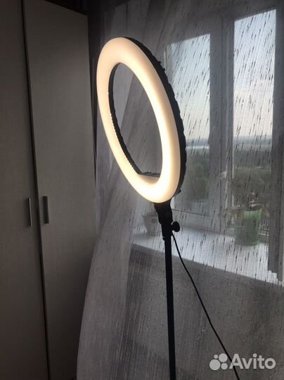 Кольцевая лампа