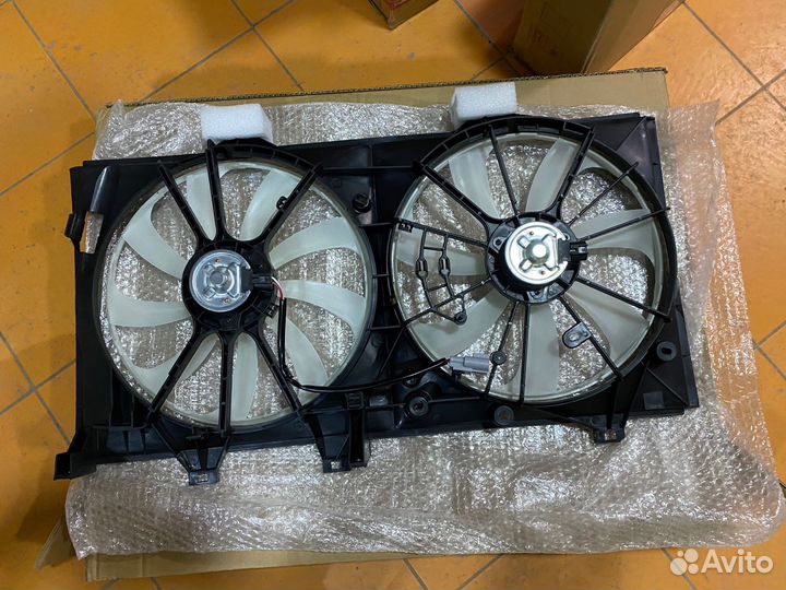 Диффузор в сборе на Тойота Камри 50 55