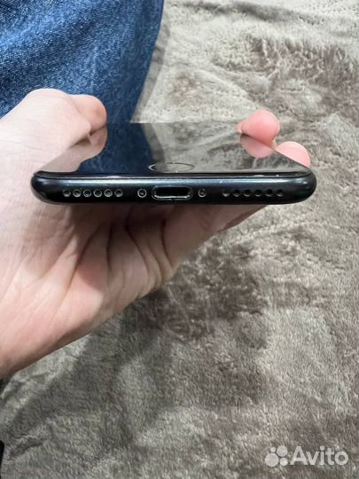 iPhone SE (2020), 64 ГБ