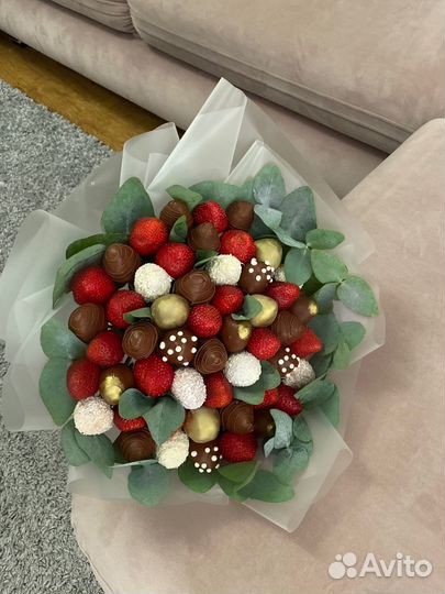 Букет из клубники в шоколаде