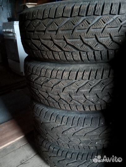 Maxxis S-Pro SUV 215/60 R17