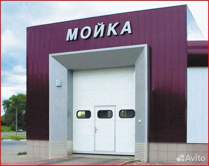 Гаражные секционные ворота для автомойки
