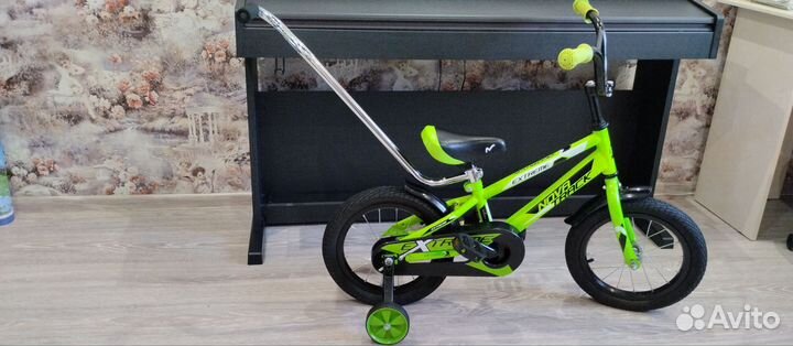 Детский трехколесный велосипед