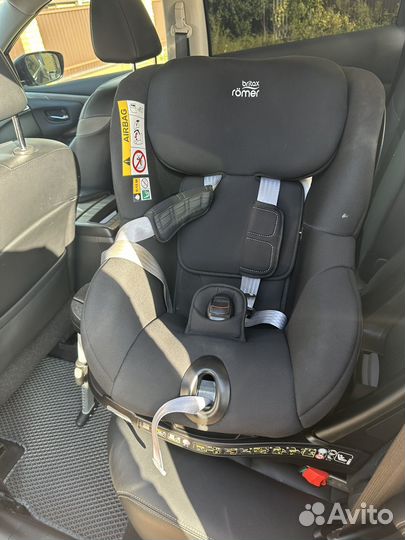 Автокресло Britax Römer Dualfix M