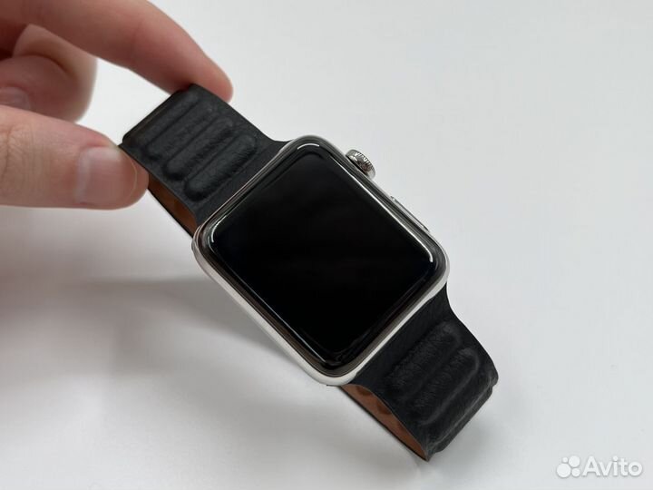 Кожаный ремешок Apple Watch