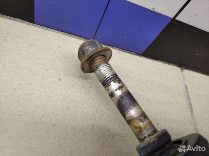 Амортизатор передний левый Fortuner 2015