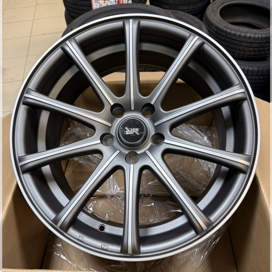 Литые диски Race Ready CSS3195 8×R18 5×114.3