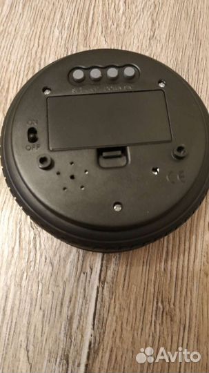 Презент Настольные часы-будильник колеса