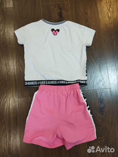 Продам летний костюм для девочки
