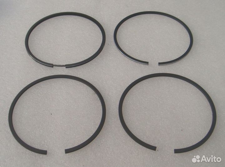 Комплект поршневых колец Д3900 на 4 кольца